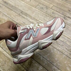 New Balance 9060 Pink Rose Sneakers
